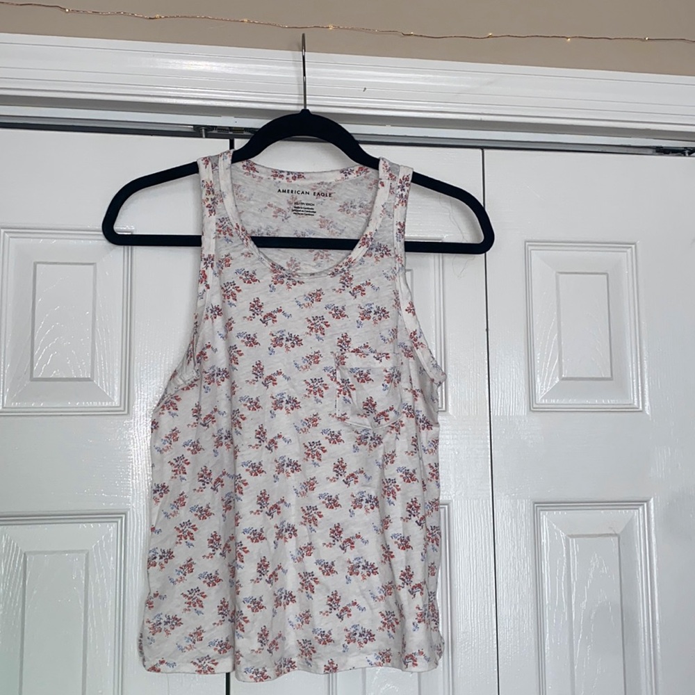 AEO flower power tank 💐